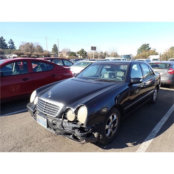 2002 Mercedes-Benz E320