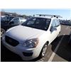 Image 1 : 2009 Kia Rondo