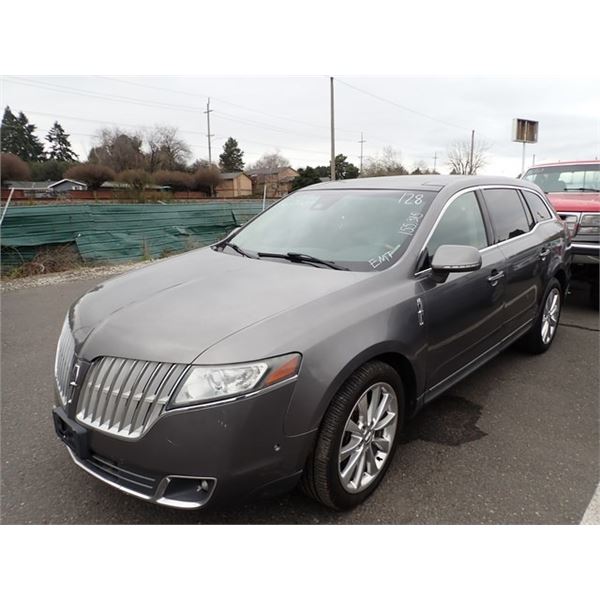 2010 Lincoln MKT