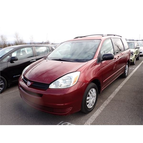 2004 Toyota Sienna