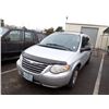 Image 1 : 2005 Chrysler Town and Country
