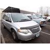 Image 2 : 2005 Chrysler Town and Country