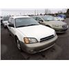 Image 2 : 2001 Subaru Outback