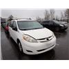 Image 2 : 2007 Toyota Sienna