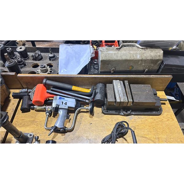 KURT MANUFACTURING CO. INDUSTRIAL MACHINE VISE WITH ASSORTED CLAMP PLATES, PNEUMATIC IMPACT GUN, &