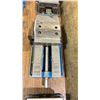 Image 2 : KURT MANUFACTURING CO. INDUSTRIAL MACHINE VISE WITH ASSORTED CLAMP PLATES