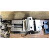 Image 3 : KURT MANUFACTURING CO. INDUSTRIAL MACHINE VISE WITH ASSORTED CLAMP PLATES