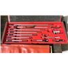 Image 2 : ASSORTED INDUSTRIAL DEPTH GAUGE SETS, RADIUS GAUGE SETS & MITITOYO POLE GAUGE SET IN PLASTIC