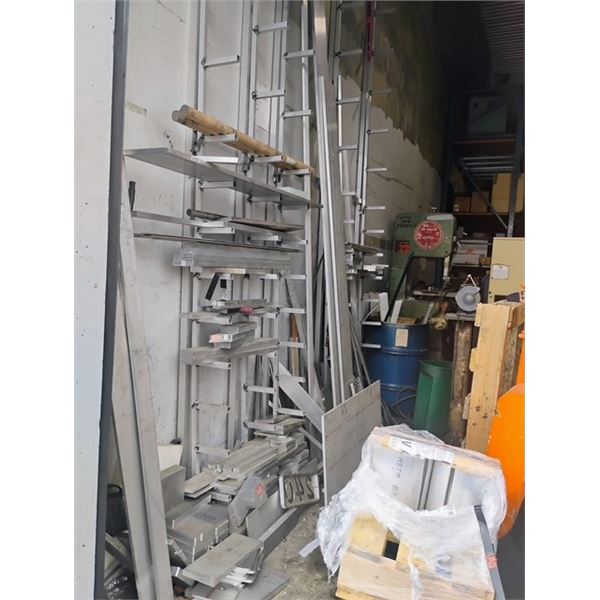 LOT OF ALUMINUM STOCK *RACK INCLUDED*