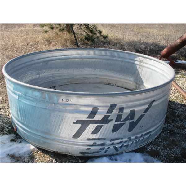 HW Metal Stock Tank- 76"