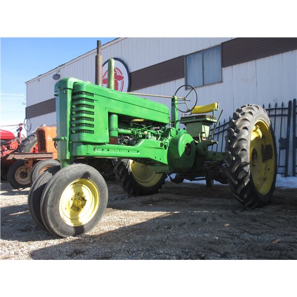 John Deere B Tractor- Runs And Drives- Good Rubber- PTO- Older Restoration- Fair Condition- John Dee