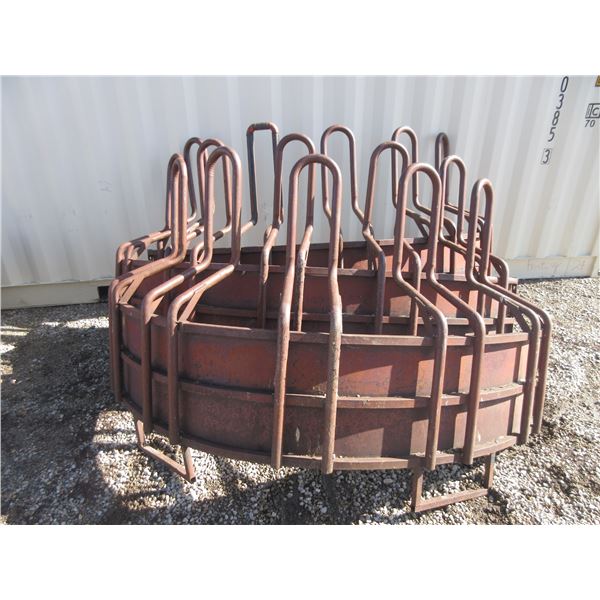 Round Bale Feeder For  Horses Or Cattle