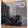 Image 2 : RCM 2016 Batman Verse Superman Lenticular Coin
