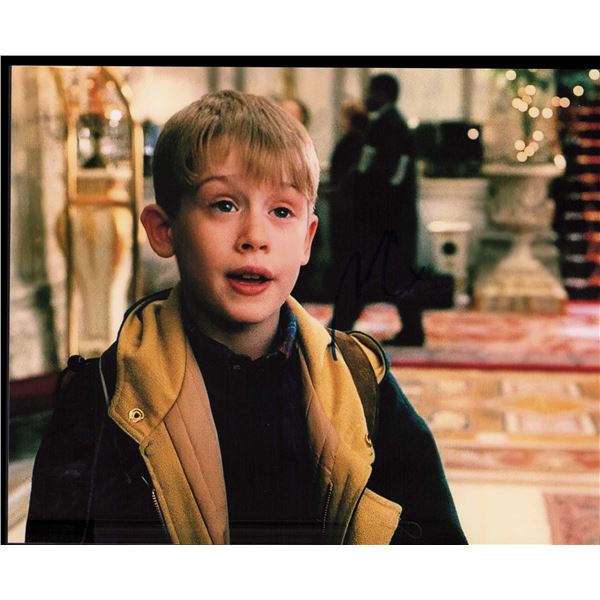 Macaulay Culkin signed photo Home Alone