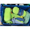 Image 3 : Large Group of Misc Car Supplies - Towels, Sponges, Tire Care, Detailing, Hot Shine Foam, Endurance 