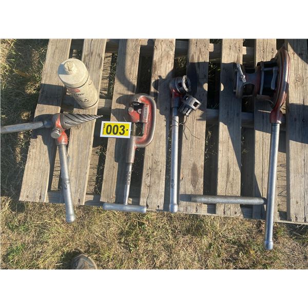 LR Rigid Pipe Threader up to 4 in , reamer, cutter oil