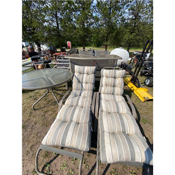 KA 2 Patio Lounger Chairs, Patio Bar, Table and Chairs