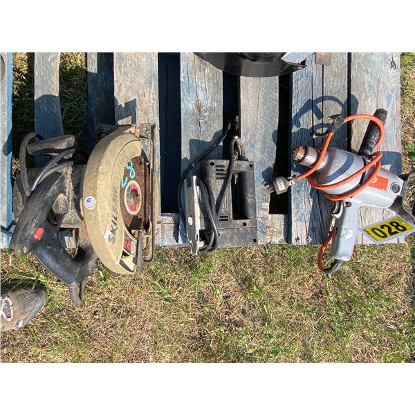 KA 3 power tools working