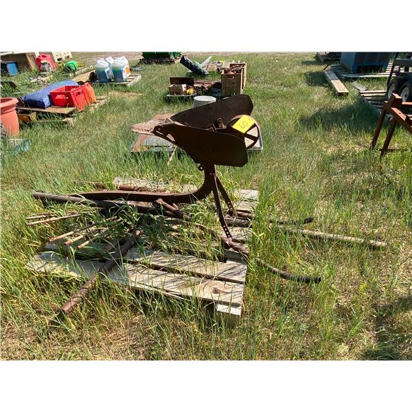 AP Old Potatoe Picker