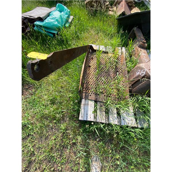 AP Heavy Iron Grill for a Cat