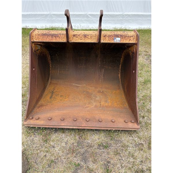 RK GROUP LOT WBM Clean up Bucket, 52"
