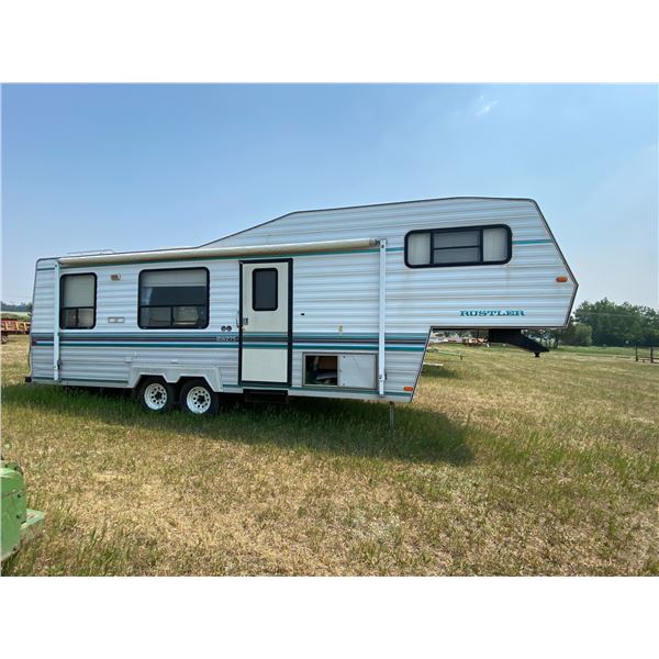 CB 1994 Rustler G/N Holiday Trailer RW275 SN. 1PT01JAW1R9004038 ,water damage along back end of trai