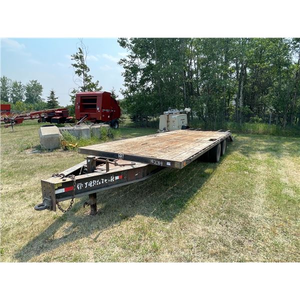 2006 Trailtech Pindle hitch Tandem Dually Flat Deck Trailer, 22ft. Deck, 5ft. Beaver Tails & Ramps s