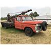 Image 2 : DL Ford 1 Ton c/w Boom V8 standard, s/n: F37YGV40789 Does Not Run, sold for parts
