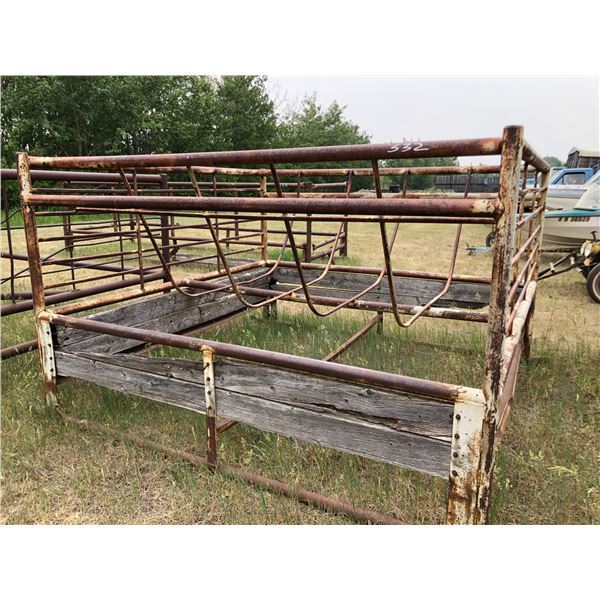 DL 9ft. x 8ft. Bale Feeder