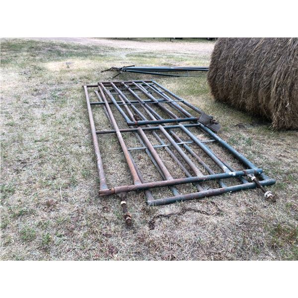 RN 2- Green gates, 11 ft x 13 ft, have bends