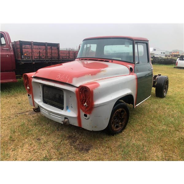 RR 1959 I.H. B140 Truck Inline 6 motor c/w all parts in the cab, SN. 5407C