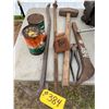 Image 1 : AP 2 Oil cans, cow bell, Fencing tool, sledge, old vice, 2 bars, Big Puller Jaw, old Fairbanks scale