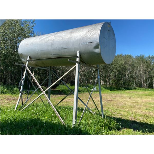 Approx. 1000 Gallon Fuel Tank & Stand