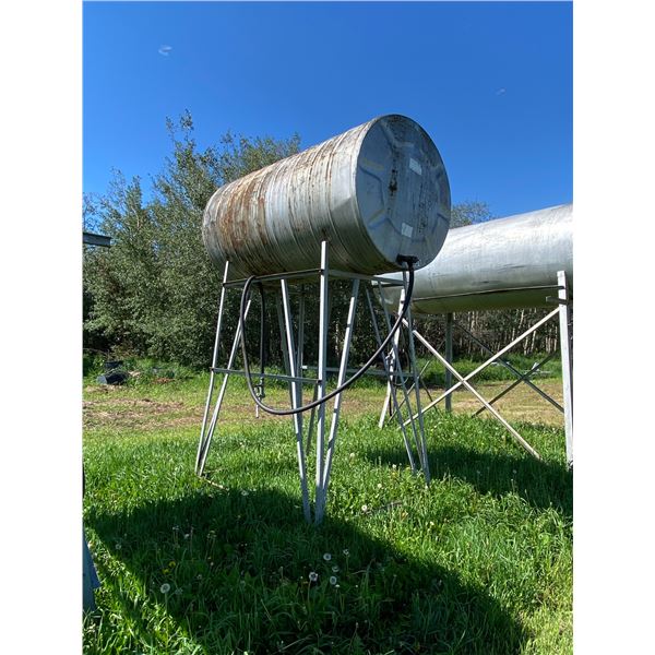 Approx 500 Gallon Fuel Tank & Stand
