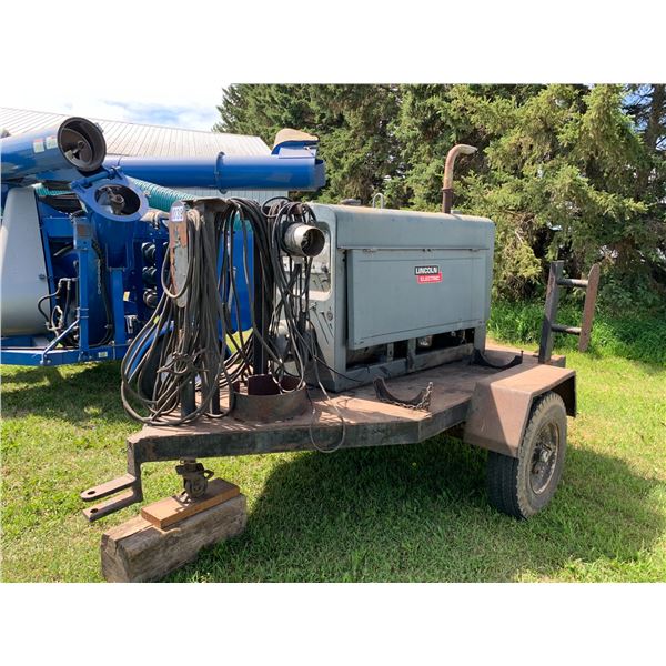 Lincoln SA 200 arc welder, on trailer, running order