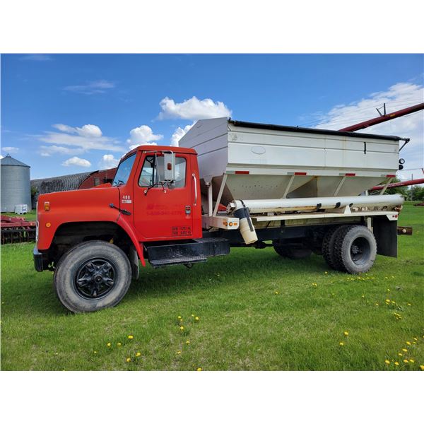 1988 S1954 IH Truck, SN. 1HTLDTVP8JH552795, approx. 380,000 Km, 11x22.5 tires, 6 cyl. 466 Turbo, 10