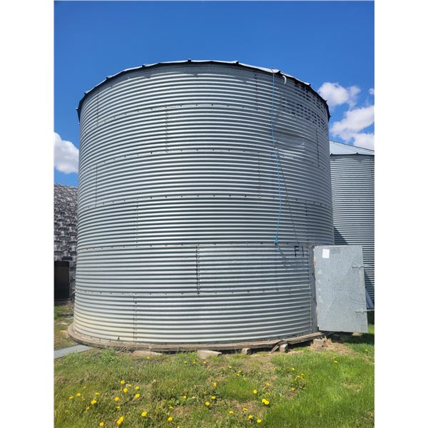 Metal Indust. 19' dia. x 6-ring, approx. 3850 Bu, aeration, wood floor, temp. cable.  To Be Moved by