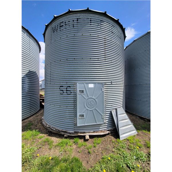 Westfield 14' dia. x 5-ring, approx. 1650 Bu, wood floor.  To Be Moved by December 31st, 2025. Locat