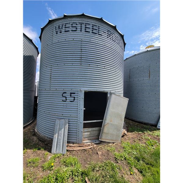 Westfield 14' dia. x 5-ring, approx. 1650 Bu, wood floor.  To Be Moved by December 31st, 2025.Locate