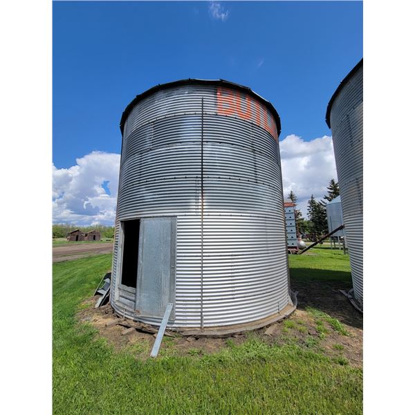 Butler 18' dia. x 7-ring, 3700 Bu, wood floor, aeration ducts.  To Be Moved by December 31st, 2025. 