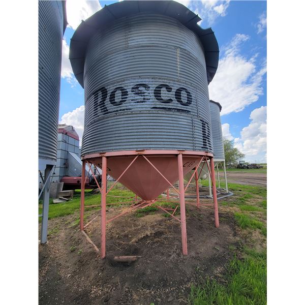 (Lot #'s 202, 203 & 204 are a Group Lot) Westfield Rosco Hopper Bin 14' dia. x 4-ring, approx. 1250 