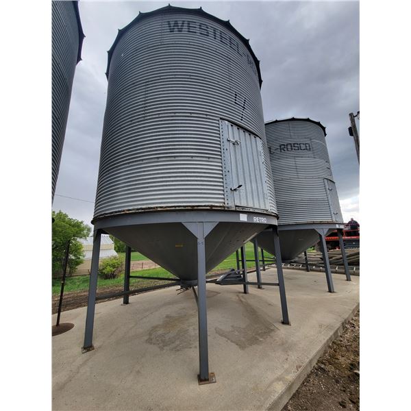 (Lot #'s 172, 173, 174 & 175 are a Group Lot) Westeel Rosco 5- Ring hopper btm grain bin, SN. 670119