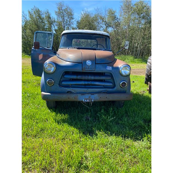 Dodge Fargo Truck 6 cycle., 4 spd, s/n: 93505557 Fair Body