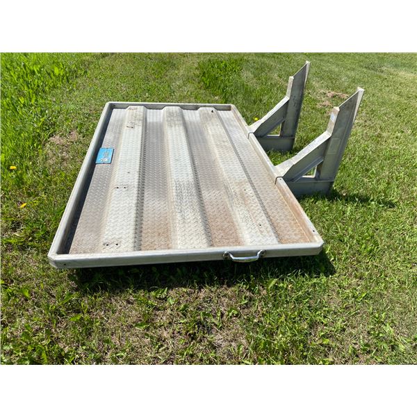 Merritt alum. headache rack, 90in. x 52in.