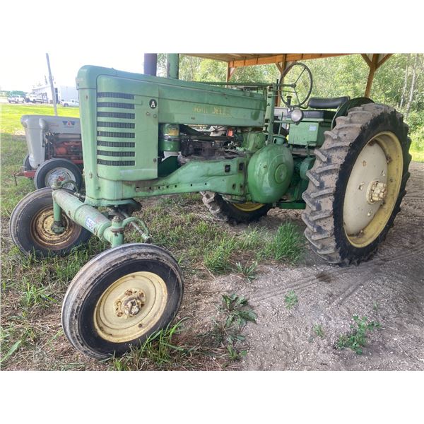 (Lot #'s 106, 107, 108, 109, 110 & 111 are a Group Lot) JD 'A' TRACTOR, SN. 612731, all original, Ru