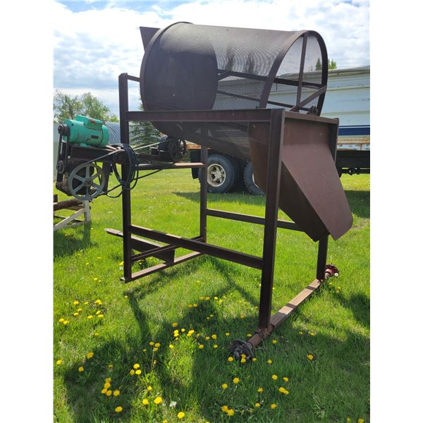 Grain Cleaner c/w Axle, elec. motor