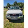 Image 2 : 2004 GMC SIERRA TRUCK - Reg cab, 4x4, V8 auto, showing 227,283 km, SN. 1GTEK14VX4Z273556, runs fine