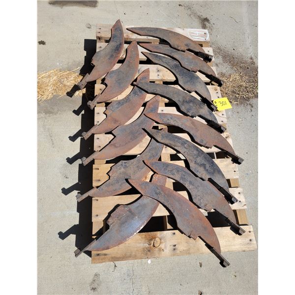 Approx. 14- half moon lifters