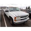 Image 2 : 1995 Chevrolet C2500 RUNS WITH MECHANICAL PROBLEMS