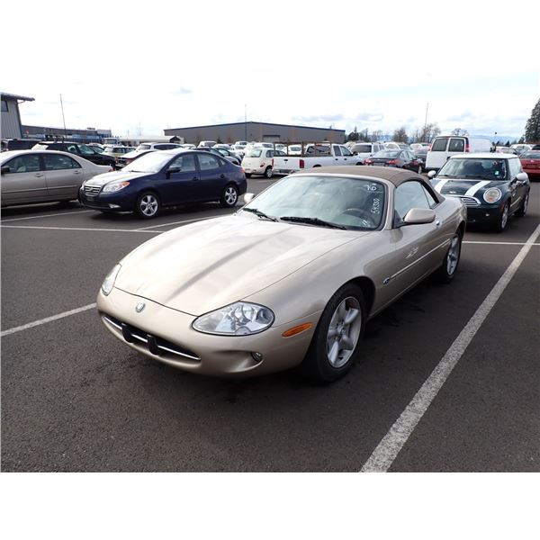 1999 Jaguar XK8
